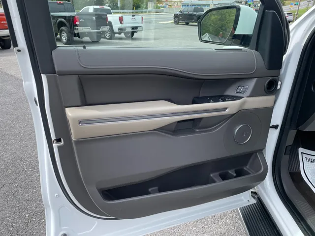 2018 Ford Expedition MAX XLT photo 14