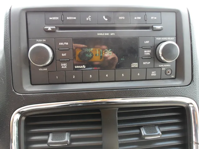 2015 Dodge Grand Caravan SE photo 11