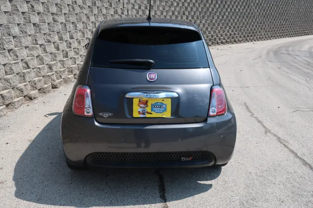 2017 FIAT 500e Battery Electric - Photo 6