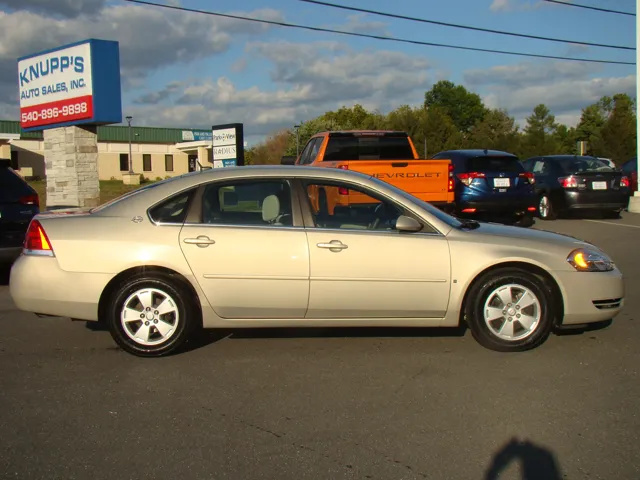 2008 Chevrolet Impala LT's photo