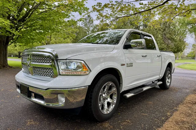 2018 RAM 1500 Laramie 4x4 Crew Cab 5'7's photo