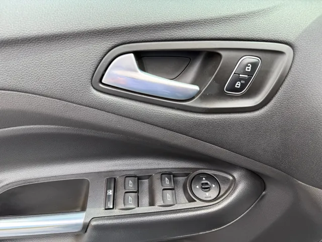 2018 Ford Escape SE - Photo 20