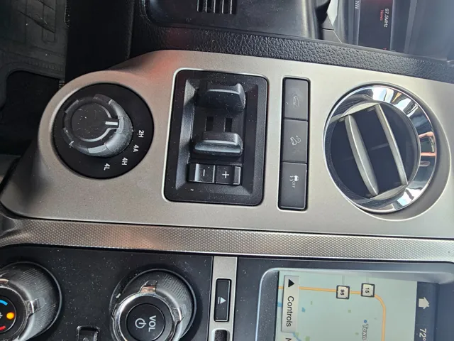 2016 Ford Expedition XLT - Photo 21