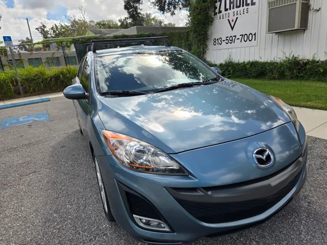 2010 Mazda Mazda3 Hatchback photo 2