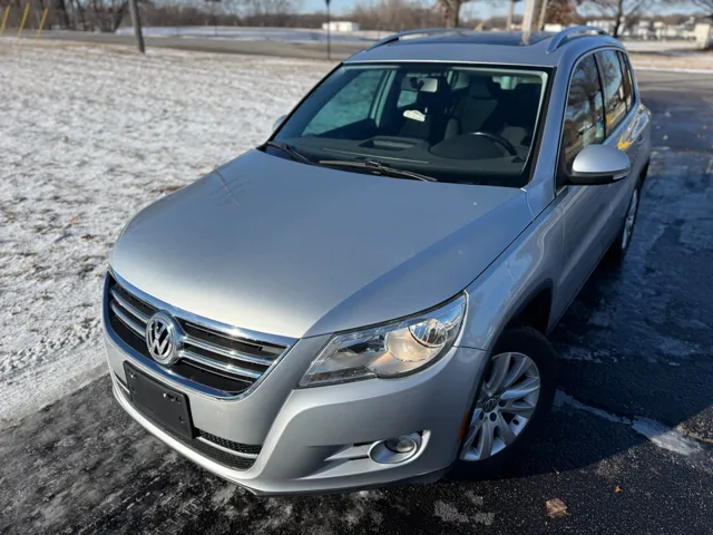 2010 Volkswagen Tiguan SEL - Photo 17