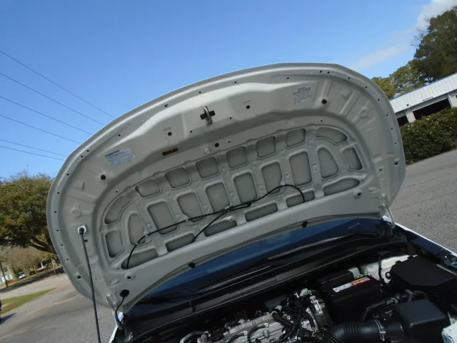 2021 Toyota Corolla LE - Photo 8