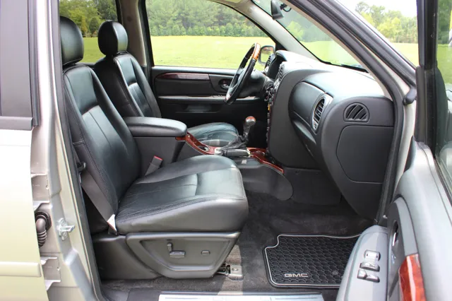 2008 GMC Envoy Denali - Photo 20