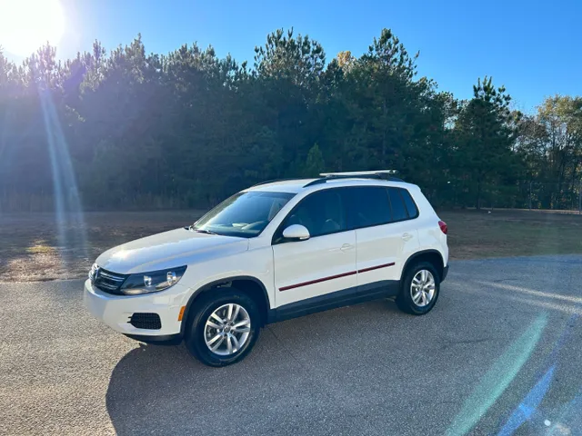 2017 Volkswagen Tiguan Limited Base