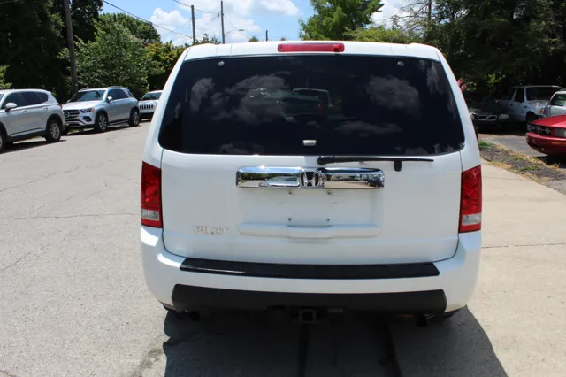 2010 Honda Pilot LX photo 3