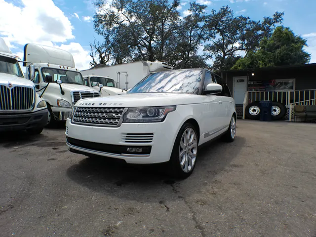 2016 Land Rover Range Rover HSE's photo