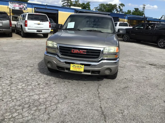 2003 GMC Sierra 2WD Extended Cab 6 1/2-ft SLE's photo
