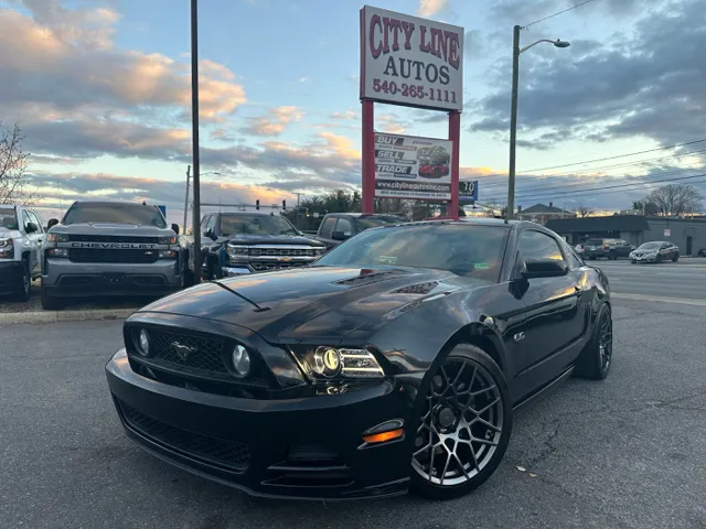 2014 Ford Mustang GT Premium's photo