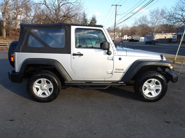 2011 Jeep Wrangler Sport's photo