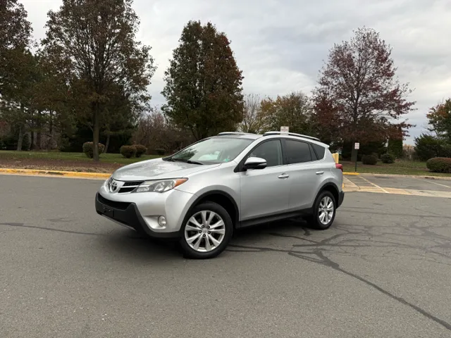 2015 Toyota RAV4 Limited's photo