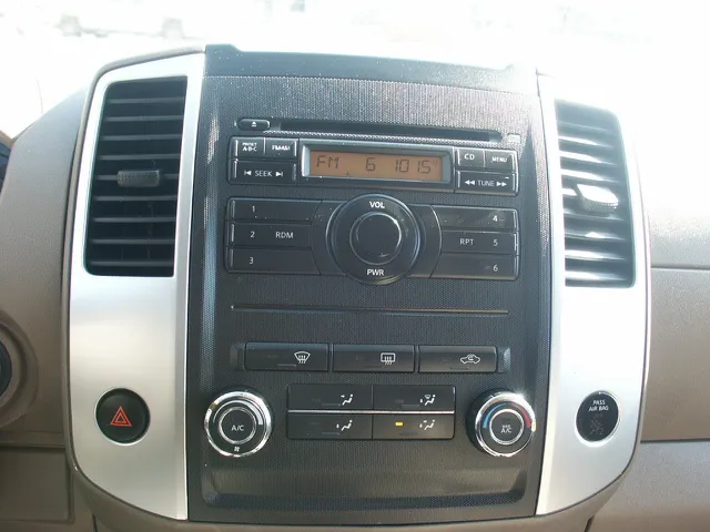 2012 Nissan Frontier - Photo 11