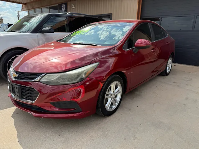 2017 Chevrolet Cruze LT's photo