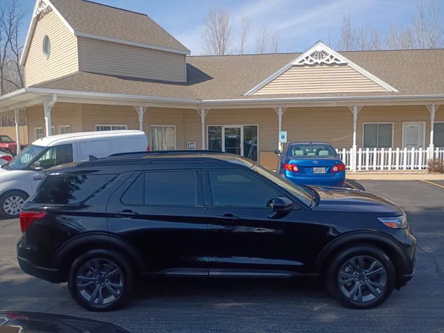 2022 Ford Explorer XLT - Photo 6