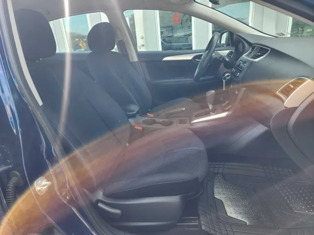 2017 Nissan Sentra S photo 16