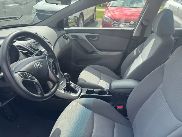 2014 Hyundai Elantra GLS photo 2