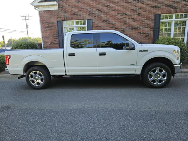 2017 Ford F-150 XLT photo 5