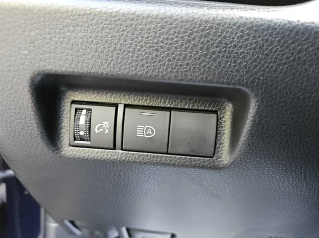 2022 Toyota RAV4 XLE photo 14