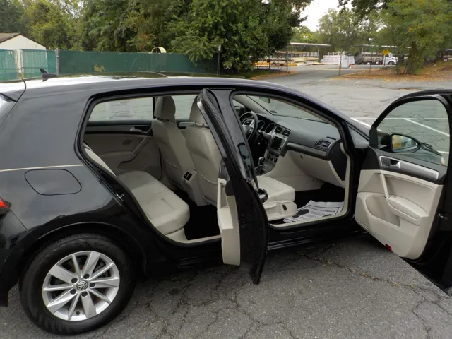2015 Volkswagen Golf TSI SE photo 14