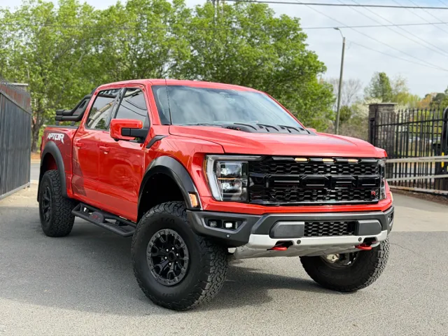 2023 Ford F-150 Raptor - Photo 4
