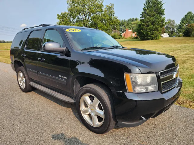 2011 Chevrolet Tahoe LT photo 4