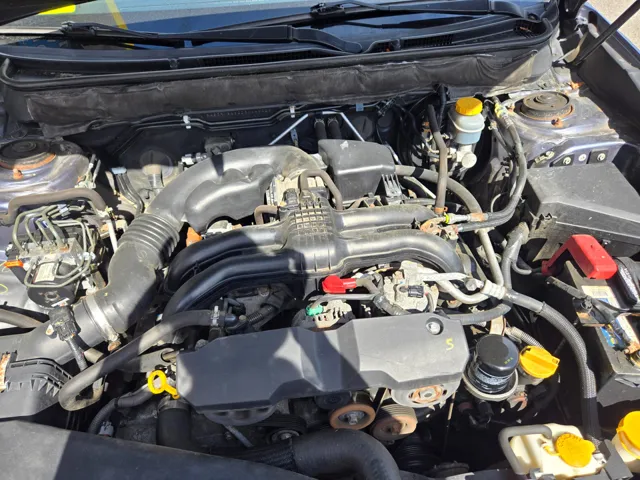 2013 Subaru Legacy 2.5i - Photo 39