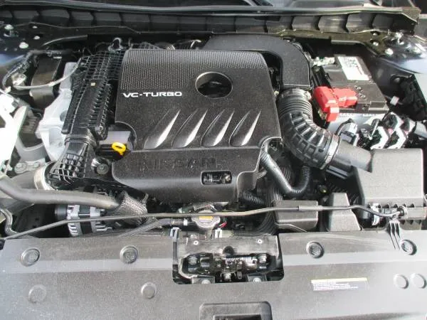 2023 Nissan Altima SR - Photo 14