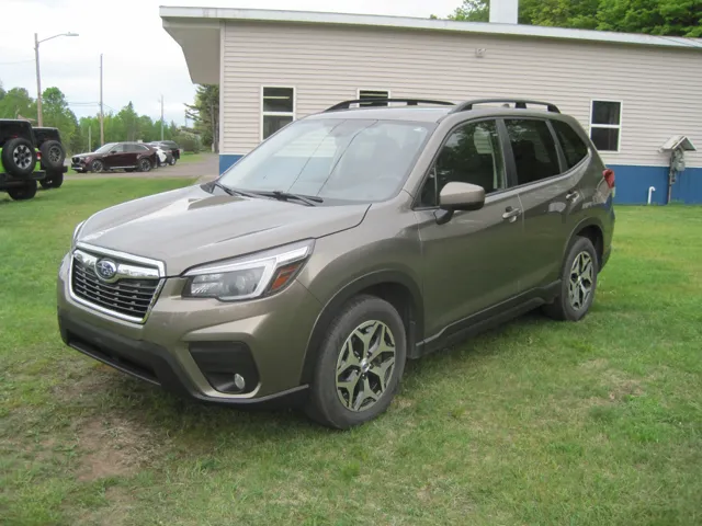 2021 Subaru Forester Premium's photo