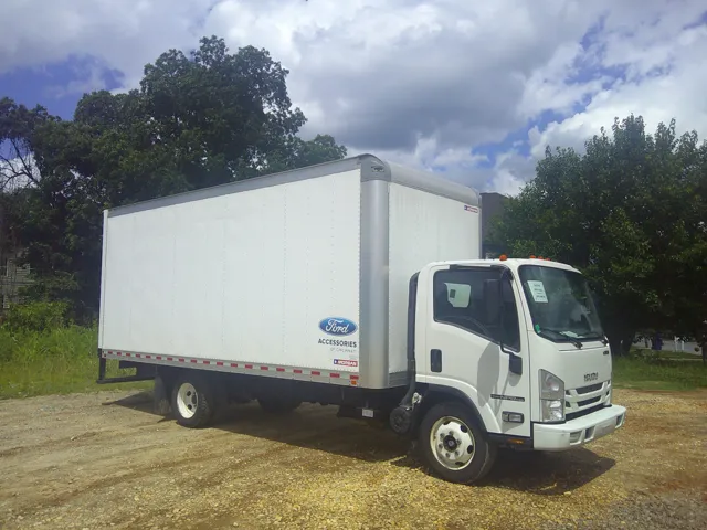 2019 Isuzu NPR-HD's photo