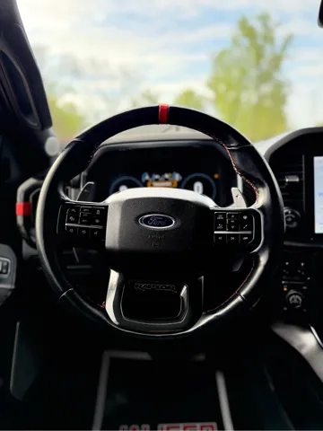 2023 Ford F-150 Raptor - Photo 12