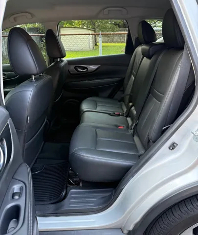 2014 Nissan Rogue SL photo 6