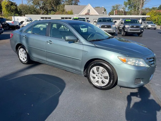 2010 Toyota Camry LE