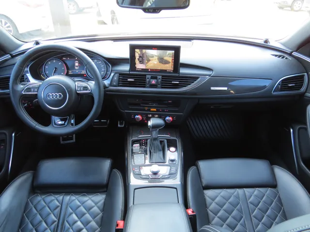 2014 Audi S6 photo 10