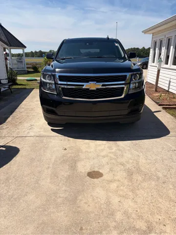 2017 Chevrolet Suburban 2WD 1500 LT's photo