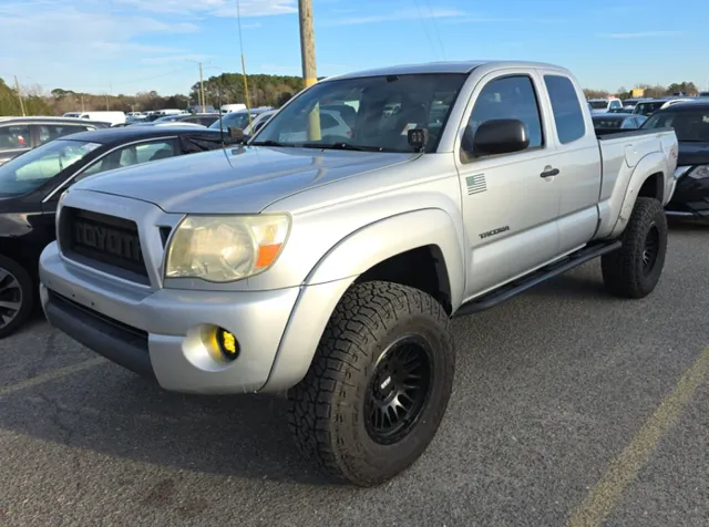 2006 Toyota Tacoma Base's photo