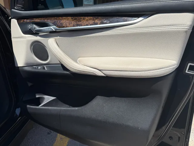 2015 BMW X5 xDrive50i - Photo 26