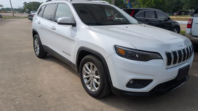 2019 Jeep Cherokee Latitude's photo