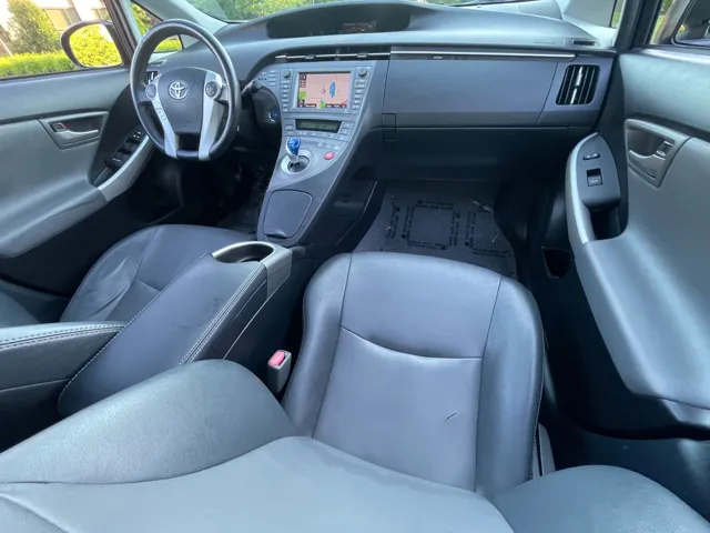 2014 Toyota Prius Four - Photo 23