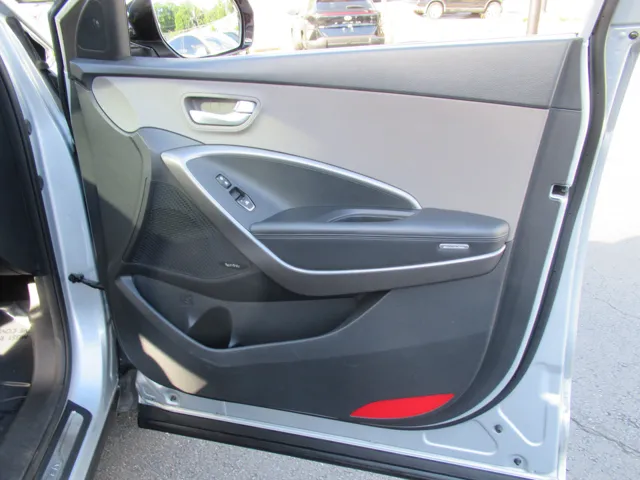 2015 Hyundai Santa Fe Limited - Photo 32