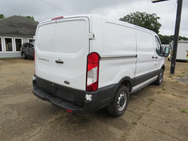 2019 Ford Transit Cargo Van photo 4