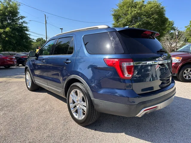 2016 Ford Explorer XLT - Photo 4