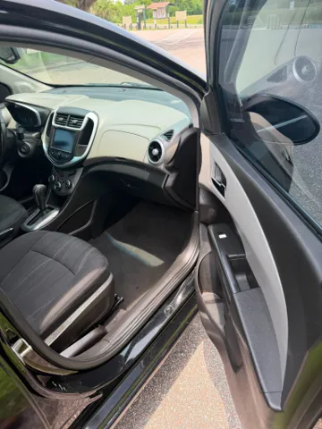 2017 Chevrolet Sonic LT - Photo 13