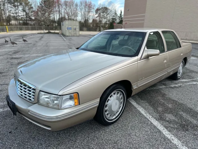 1998 Cadillac DeVille Base
