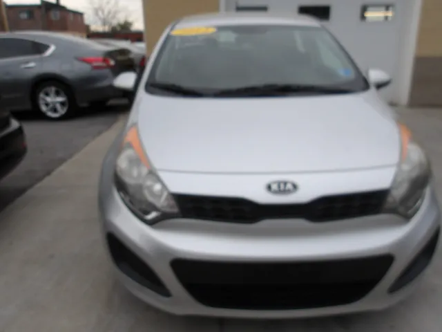 2012 Kia Rio 5-Door LX