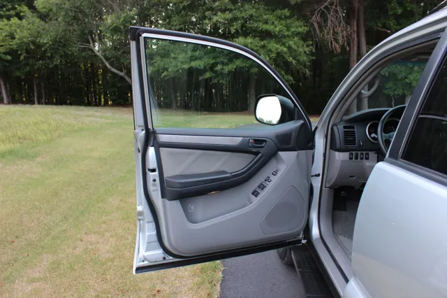 2009 Toyota 4Runner SR5 - Photo 7