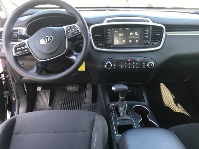 2020 Kia Sorento LX - Photo 10