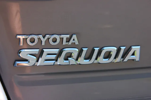 2001 Toyota Sequoia Limited - Photo 57
